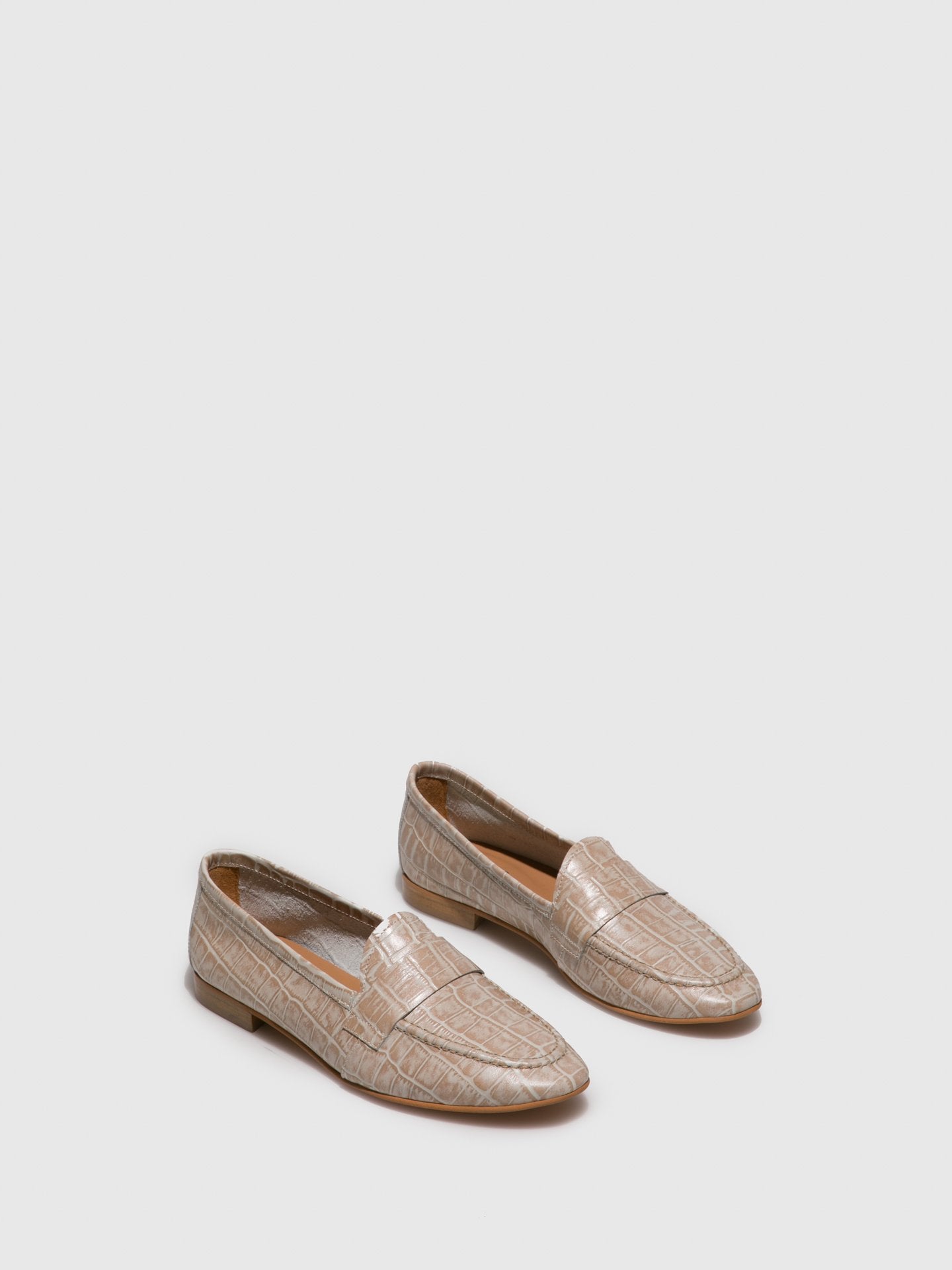 Foreva Sapatos Rasos em Bege